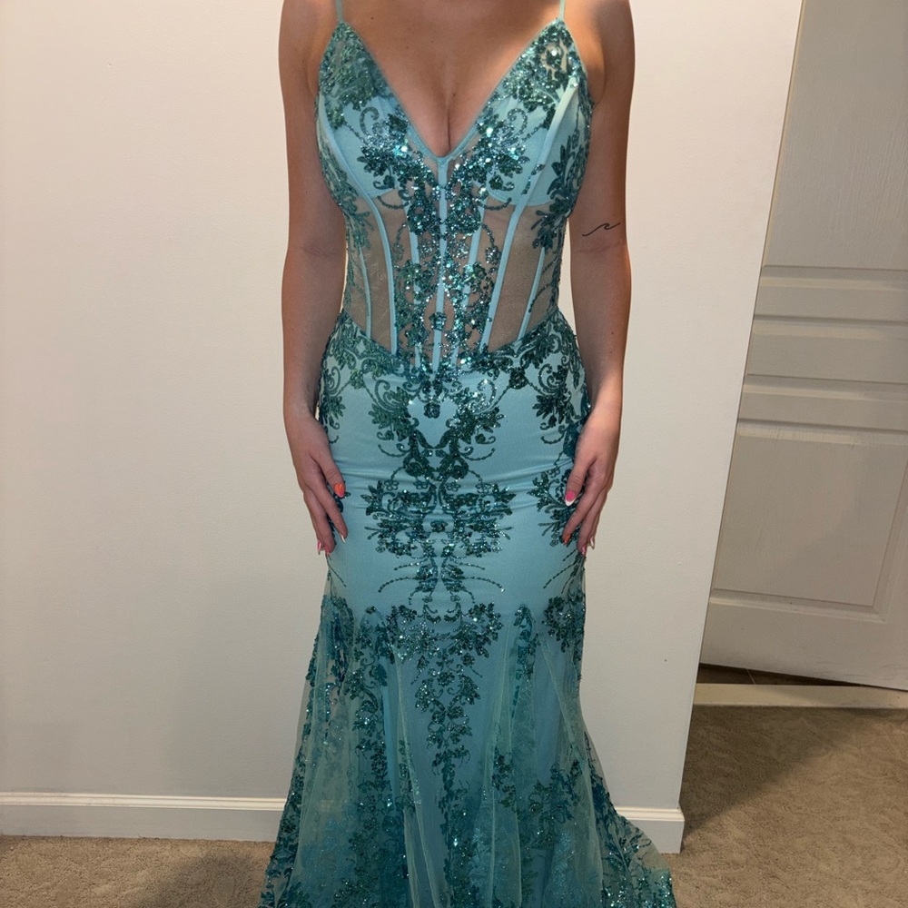 Elegant Teal prom dress